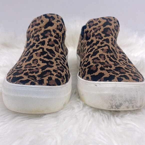 Steve Madden | slip on leopard sneakers 8.5 stretchy comfy material. - Picture 4 of 12